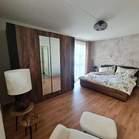 Ruetiboda Bis 17 Personen Apartman