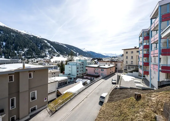 Apartment Ruetiboda Bis 17 Personen Davos